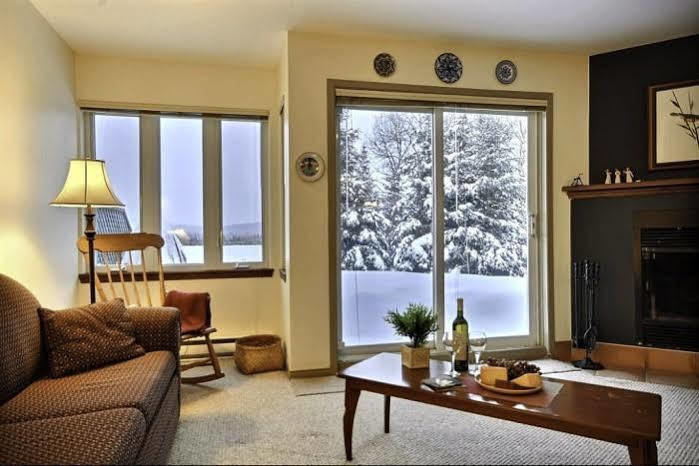 Hotel L'Aiglon - Rvmt à Mont-Tremblant Extérieur photo